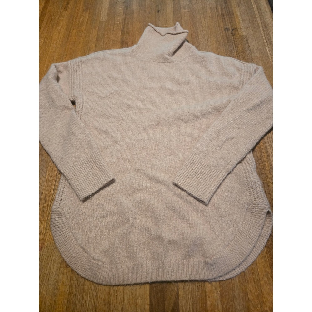 Gap Women Medium Soft Pink Wool Blend Knitted Turtleneck Curved Hem Sweater